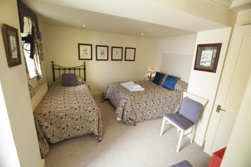 The Talbot Inn Cirencester Room photo